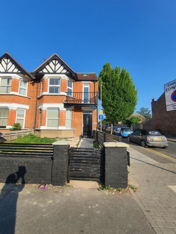 Marble House Edgware Exterior foto